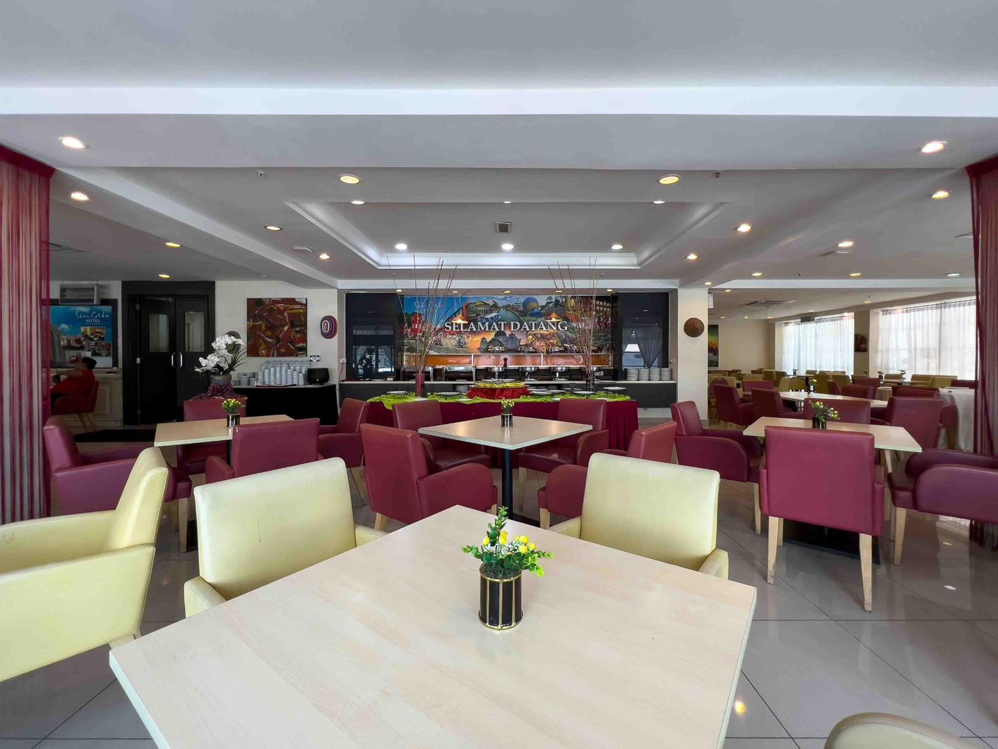 Hotel Seri Costa Malacca Esterno foto