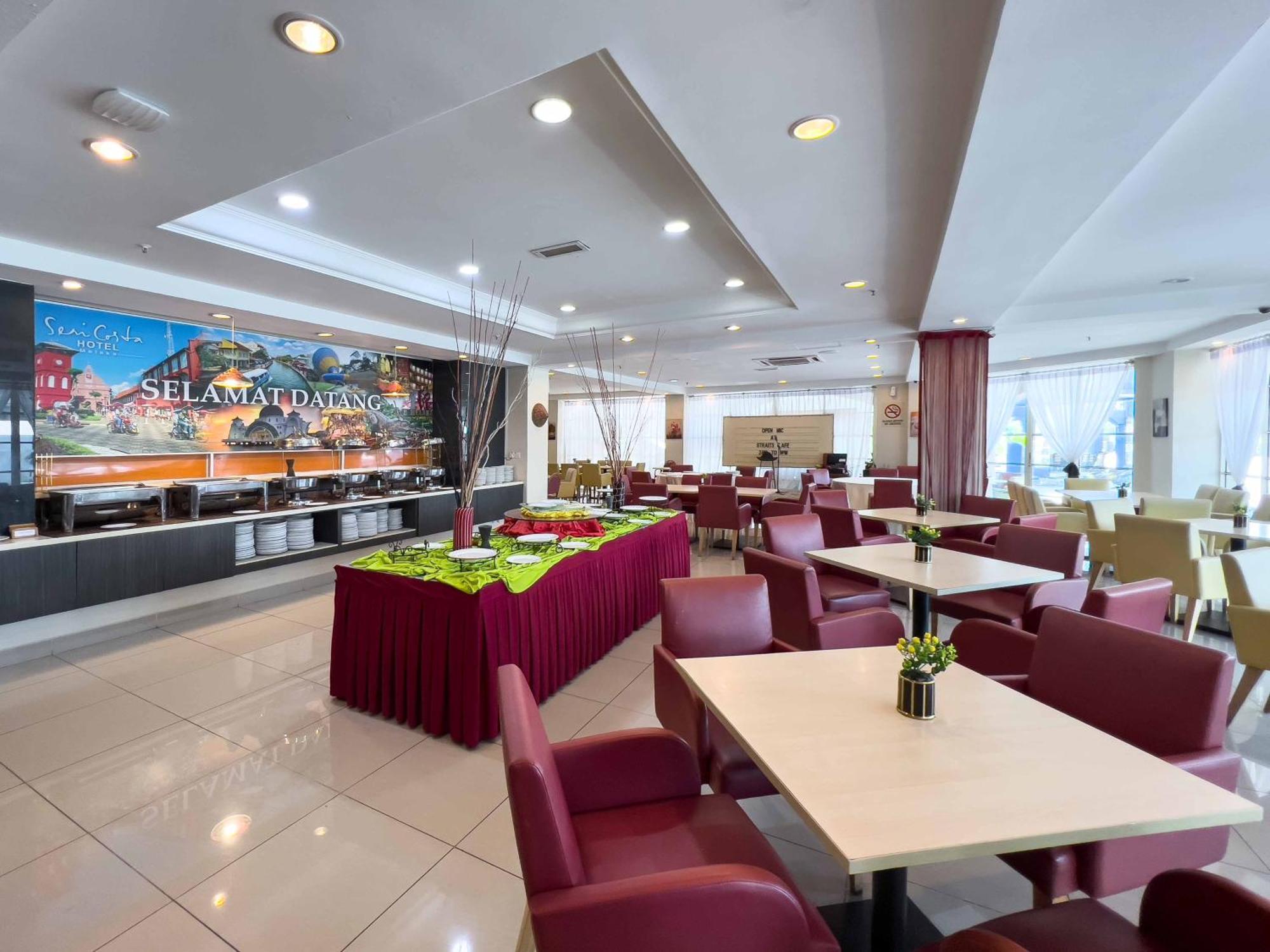 Hotel Seri Costa Malacca Esterno foto