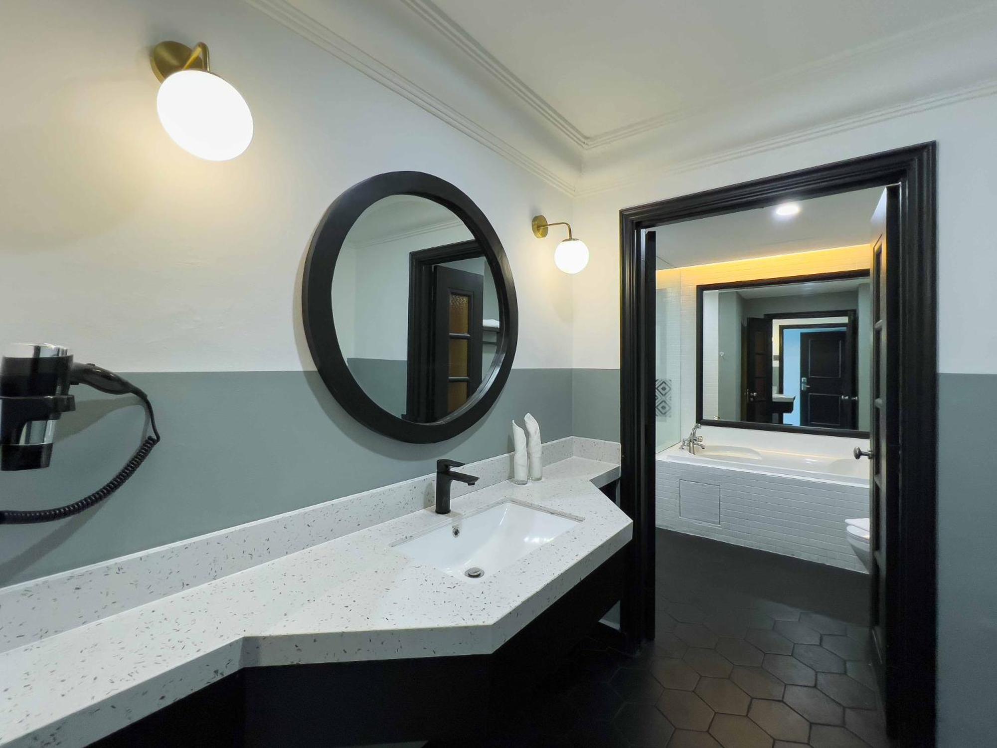 Hotel Seri Costa Malacca Esterno foto
