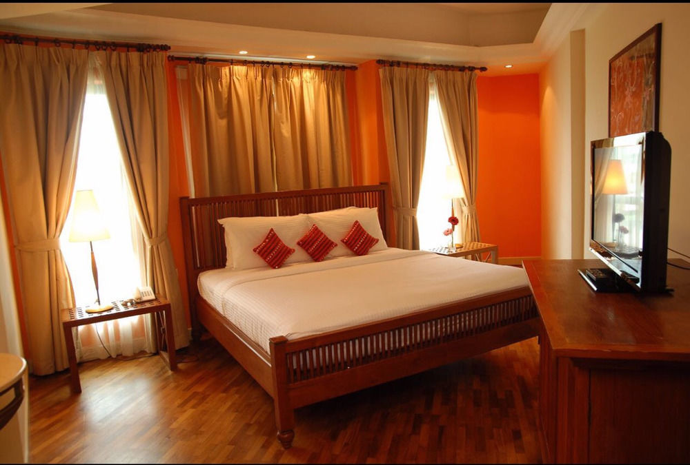 Hotel Seri Costa Malacca Esterno foto